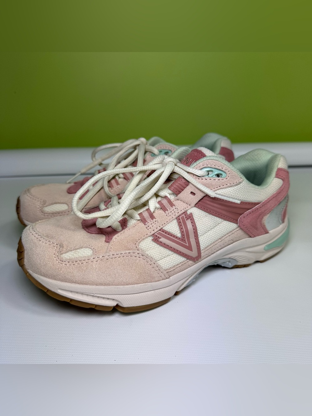 Vionic 23Walk 2.0 sneakers size 7